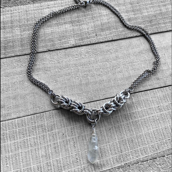 Maille crystal choker . Maille links chain & angel aura crystal quartz handmade - Picture 7 of 12